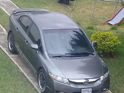 Honda Civic • 2011 • 100,000 km