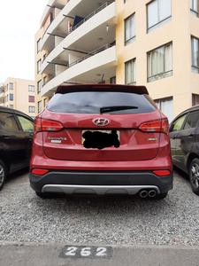Hyundai Santa Fe • 2013 • 84,000 km