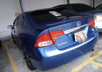 Honda Civic • 2009 • 80,000 km