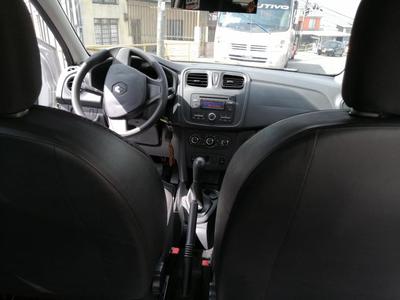 Renault Logan • 2018 • 48,562 km