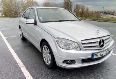 Mercedes-Benz C • 2010 • 80,000 km
