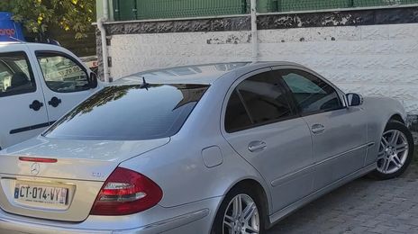 Mercedes-Benz E • 2004 • 567,000 km