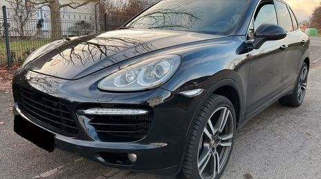Porsche Cayenne • 2011 • 168,000 km