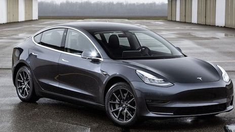 Tesla Model 3 • 2019 • 75,800 km