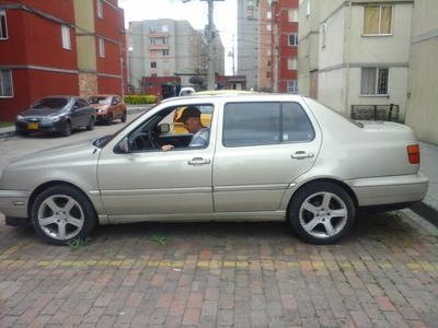 Volkswagen Vento • 1999 • 254,735 km