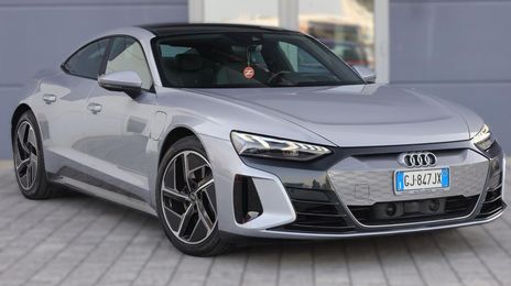 Audi e-tron • 2022 • 29,000 km