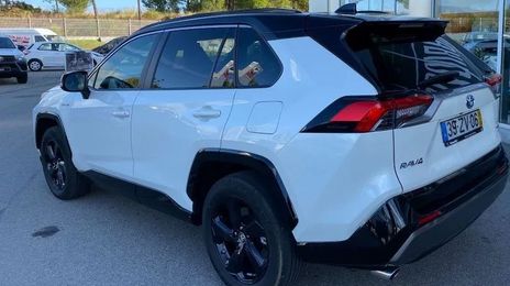 Toyota RAV4 • 2020 • 15,000 km
