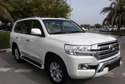 Toyota Land Cruiser • 2017 • 1,200 km