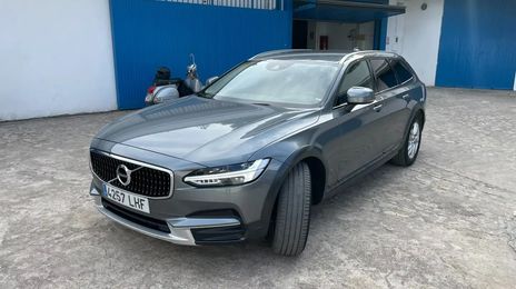 Volvo V90 Cross Country • 2020 • 71,000 km
