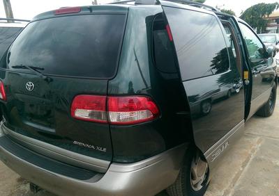 Toyota Starlet • 2001 • 10,000 km