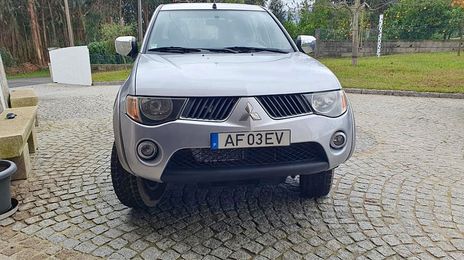 Mitsubishi L200 • 2007 • 171,000 km