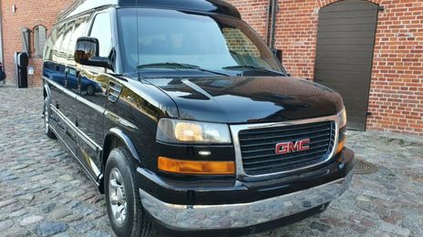 GMC Savana • 2011 • 159,000 km