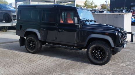 Land Rover Defender • 2012 • 80,000 km