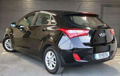 Hyundai i30 • 2012 • 95,000 km