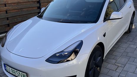 Tesla Model 3 • 2022 • 36,000 km