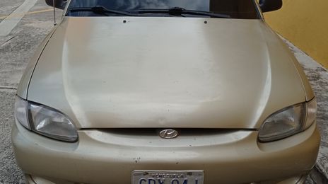 Hyundai Accent • 2002 • 380,000 km