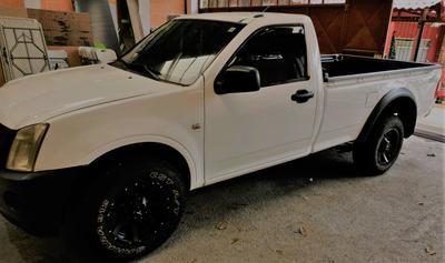 Isuzu D-MAX • 2008 • 166,252 km