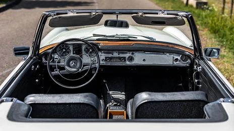 Mercedes-Benz SL • 1965 • 45,000 km