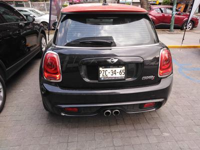 MINI Cooper S • 2017 • 28,251 km