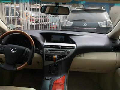 Lexus RX • 2010 • 57,000 km