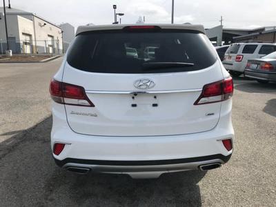 Hyundai Santa Fe • 2017 • 4,000 km