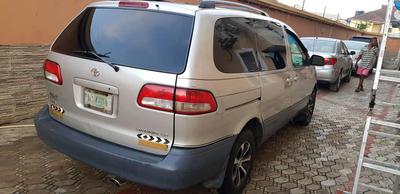 Toyota Starlet • 2002 • 80,000 km