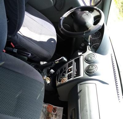 Renault Logan • 2006 • 171,000 km