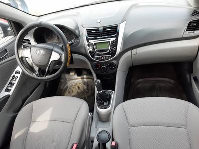 Hyundai Accent • 2013 • 91,240 km