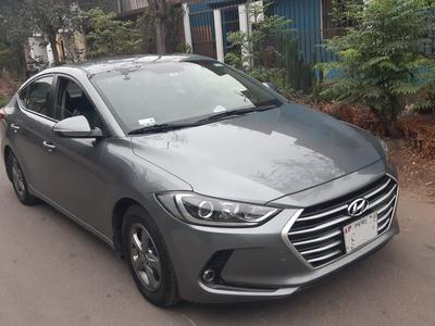 Hyundai Elantra • 2017 • 98,000 km