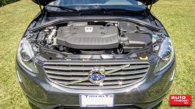 Volvo XC60 • 2016 • 29,800 km