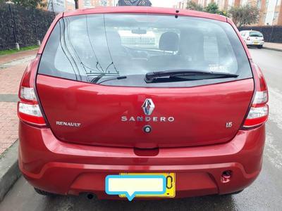 Renault Sandero • 2014 • 49,000 km