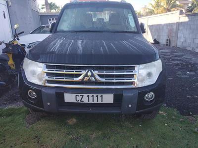 Mitsubishi Pajero • 2009 • 45,000 km