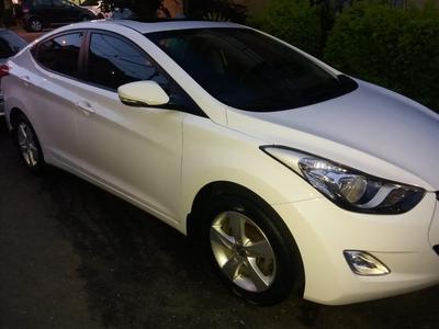 Hyundai Elantra • 2013 • 89,000 km