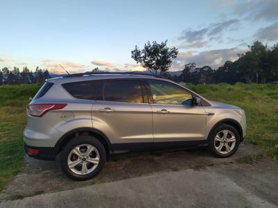 Ford Escape • 2013 • 65,000 km
