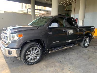 Toyota Tundra • 2014 • 124,000 km