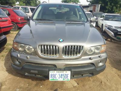 BMW X5 • 2004 • 130,000 km