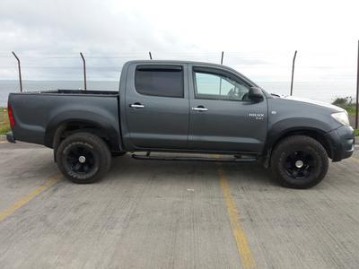 Toyota Hilux • 2011 • 160,000 km