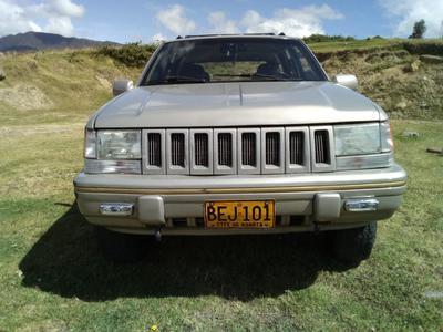 Jeep Cherokee • 1994 • 210 km