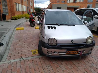 Renault Twingo • 2004 • 113,000 km