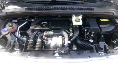 Peugeot 5008 • 2013 • 120,000 km