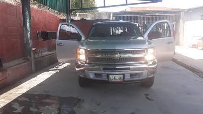 Chevrolet Silverado • 2013 • 14,000 km