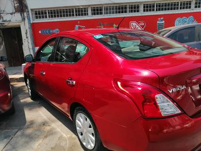 Nissan Versa • 2014 • 100,000 km