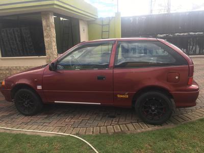 Suzuki Swift • 1999 • 84,500 km