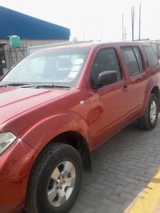 Nissan Pathfinder • 2013 • 190,000 km