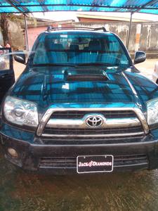 Toyota 4-Runner • 2007 • 189,000 km