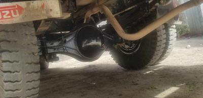 Isuzu  • 2010 • 1,999 km