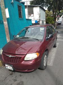 Chrysler Voyager • 2003 • 180,000 km