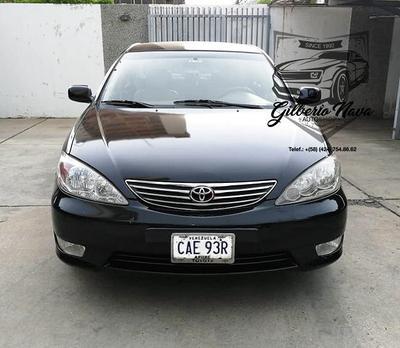 Toyota Camry • 2005 • 238,000 km