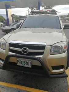 Mazda BT • 2014 • 200,000 km