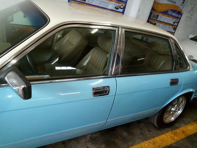 Jaguar XJ6 • 1993 • 100 km